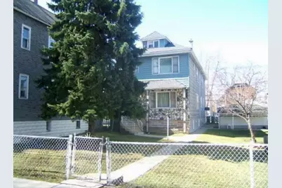 8518 S Muskegon Avenue, Chicago, IL 60617 - Photo 1