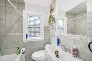 4918 W Winnemac Ave, Chicago, IL 60630 - Photo 10