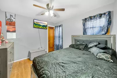 4918 W Winnemac Avenue, Chicago, IL 60630 - Photo 12