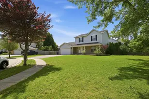 1 Regal Ct, Algonquin, IL 60102 - Photo 4