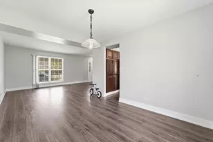 1 Regal Ct, Algonquin, IL 60102 - Photo 16