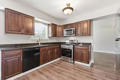 1 Regal Court, Algonquin, IL 60102 - Photo 6
