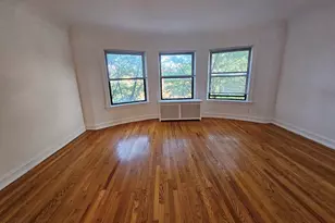 2456 W Catalpa Ave, Chicago, IL 60625 - Photo 4