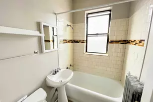 839 W Sheridan Rd, Chicago, IL 60613 - Photo 10