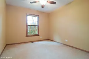 21 Arbor Dr, Streamwood, IL 60107 - Photo 6