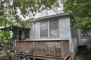 1112 Fulton St, Ottawa, IL 61350 - Photo 2