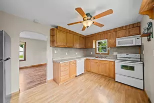 224 Ave H Ave, Rochelle, IL 61068 - Photo 6