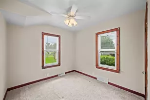 224 Ave H Ave, Rochelle, IL 61068 - Photo 8