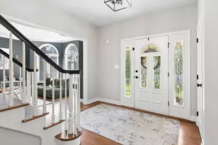329 Royce Woods Ct, Naperville, IL 60565 - Photo 2