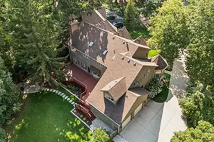 329 Royce Woods Ct, Naperville, IL 60565 - Photo 42