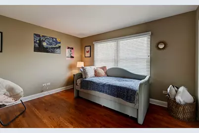 1720 Tower Hill Drive, Woodridge, IL 60517 - Photo 14