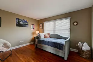 1720 Tower Hill Dr, Woodridge, IL 60517 - Photo 14