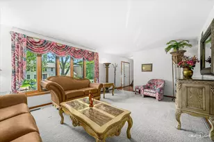 2277 Ridgewood Rd, Lisle, IL 60532 - Photo 6