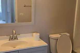 1688 Queensbury Cir, Hoffman Estates, IL 60169 - Photo 18