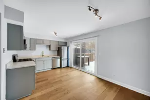 6318 Prideham St, Downers Grove, IL 60516 - Photo 8