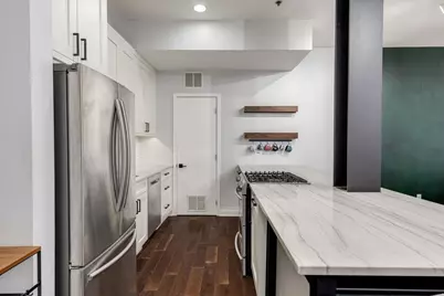 130 S Canal Street #817, Chicago, IL 60606 - Photo 10