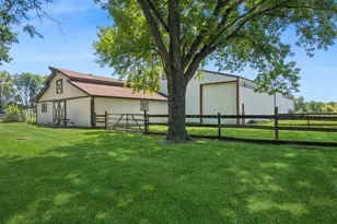 46W989 Kelley Rd, Hampshire, IL 60140 - Photo 32