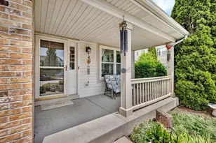 1004 Phelps Ln, Shorewood, IL 60404 - Photo 2