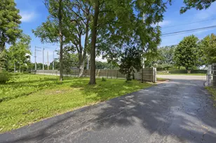 37W961 Bowes Rd, Elgin, IL 60124 - Photo 44