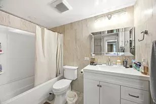 37W961 Bowes Rd, Elgin, IL 60124 - Photo 22