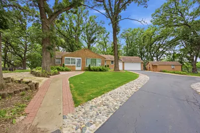 37W961 Bowes Road, Elgin, IL 60124 - Photo 2