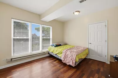 6735 S Eberhart Avenue, Chicago, IL 60637 - Photo 24