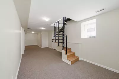 6735 S Eberhart Avenue, Chicago, IL 60637 - Photo 14