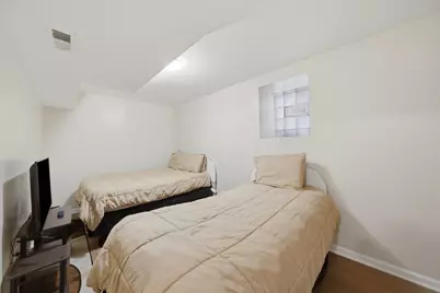 6735 S Eberhart Avenue, Chicago, IL 60637 - Photo 16