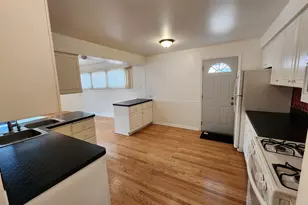 8916 Gross Point Rd, Skokie, IL 60077 - Photo 12