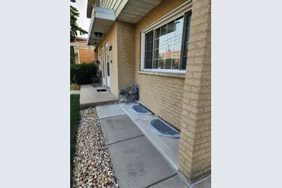 8916 Gross Point Road, Skokie, IL 60077 - Photo 4