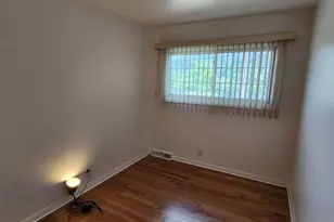 8916 Gross Point Rd, Skokie, IL 60077 - Photo 18