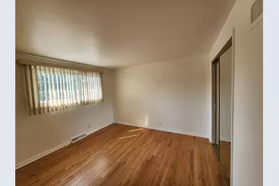 8916 Gross Point Road, Skokie, IL 60077 - Photo 14