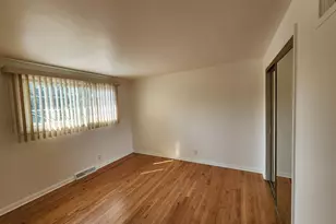 8916 Gross Point Rd, Skokie, IL 60077 - Photo 14