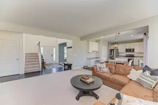 3507 Crestwood Ln, Carpentersville, IL 60110 - Photo 10