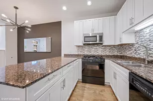 1345 S Indiana Pkwy, Chicago, IL 60605 - Photo 4