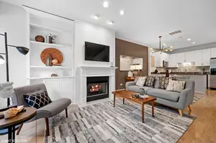 1345 S Indiana Pkwy, Chicago, IL 60605 - Photo 2