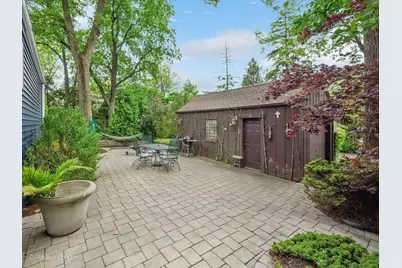 3904 Earlston Road, Downers Grove, IL 60515 - Photo 6