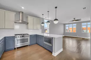 3253 N Elston Ave, Chicago, IL 60618 - Photo 6