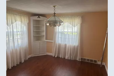 810 E 7th Street, Centralia, IL 62801 - Photo 4