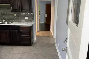 3936 W Cornelia Ave, Chicago, IL 60618 - Photo 8