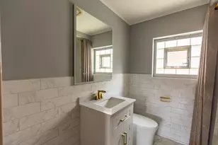 2246 Clinton Ave, Berwyn, IL 60402 - Photo 10