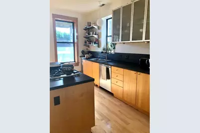 2061 N Leavitt Street, Chicago, IL 60647 - Photo 2