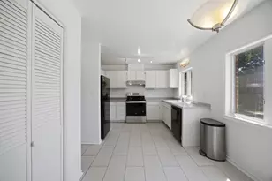 7226 Washington St, Forest Park, IL 60130 - Photo 16