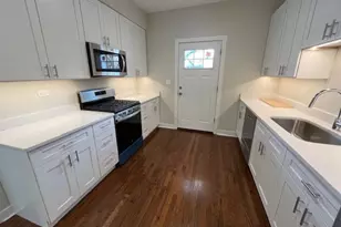 3726 N Racine Ave, Chicago, IL 60613 - Photo 2