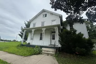 204 S Main St, Sheffield, IL 61361 - Photo 2