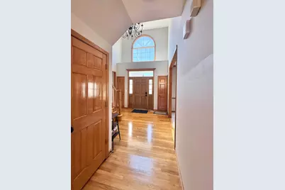 2052 Gardner Circle E, Aurora, IL 60503 - Photo 2