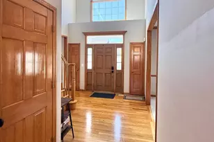 2052 Gardner Cir E, Aurora, IL 60503 - Photo 2