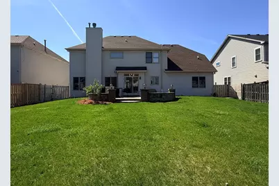 2052 Gardner Circle E, Aurora, IL 60503 - Photo 22
