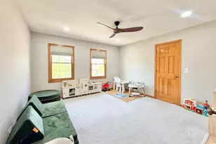 2052 Gardner Cir E, Aurora, IL 60503 - Photo 14