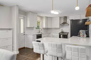 31 N Forrest Ave, Arlington Heights, IL 60004 - Photo 8